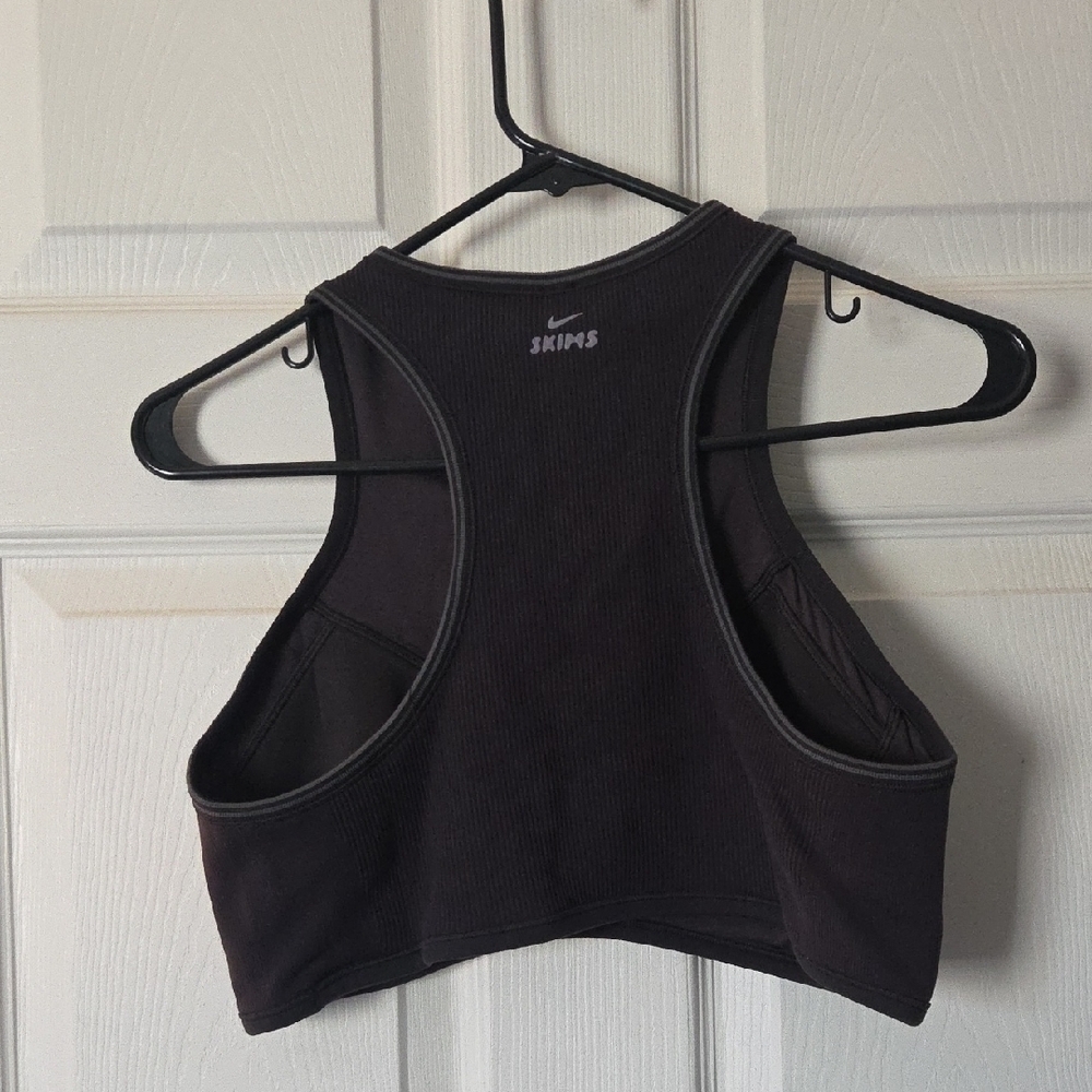 SKIMS NIKE Ribbed Seamless Racer Front Bra - Picture 4 of 4